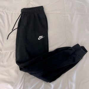 Women’s Nike light fleece joggers